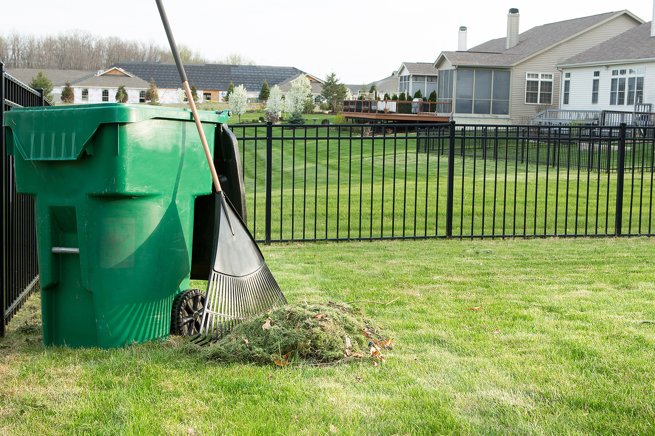 Lawn Raking Wichita Ks